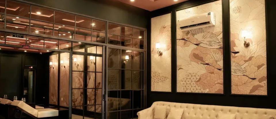 花卉圖案 設有壁紙的 高級感十足的 休息 Lounge