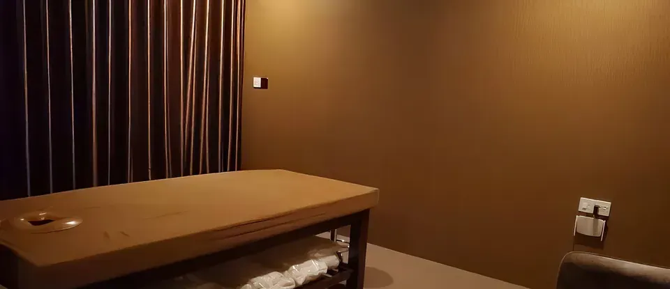 私人房於 按摩 床
