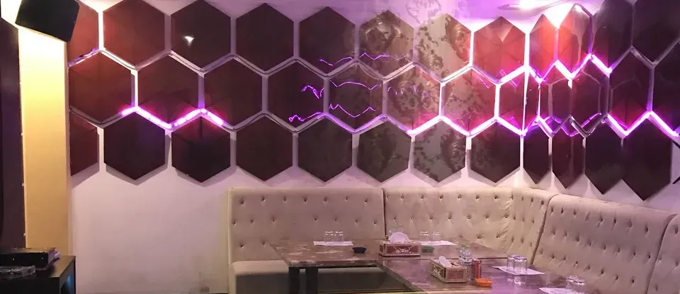 燈光 發光的 精緻的 小型 房間