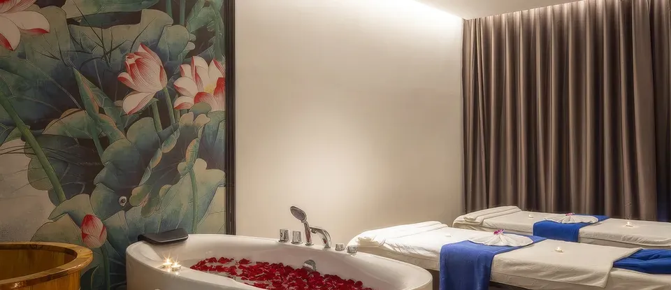 Emperor SPA 浴缸與 按摩床
