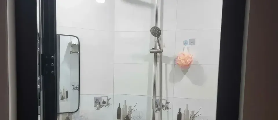 現代化 設計的 整潔的 SPA 淋浴間