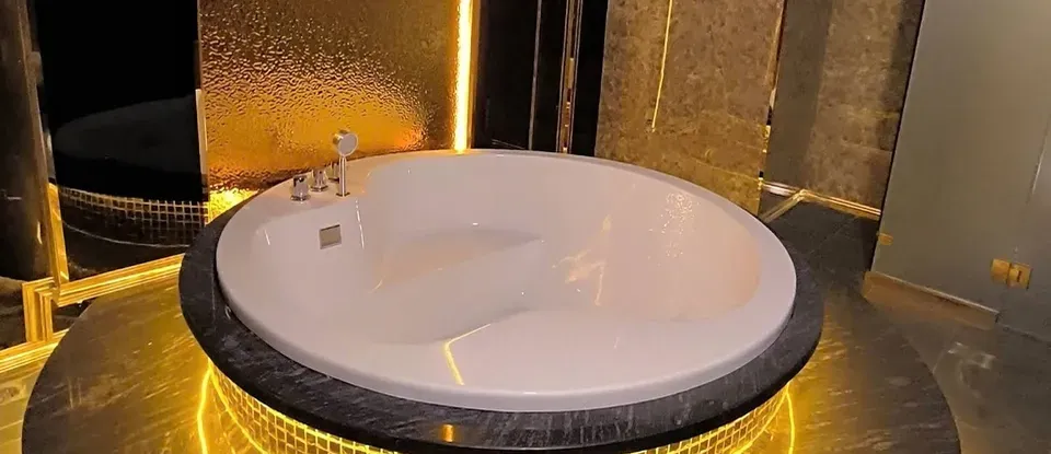 燈光 裝飾 白色 圓形 浴缸